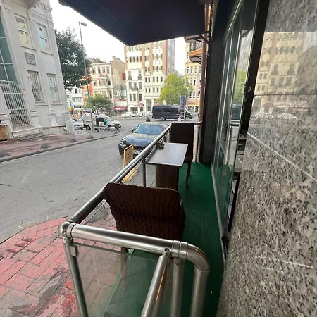 Massa Taksim * Istambul